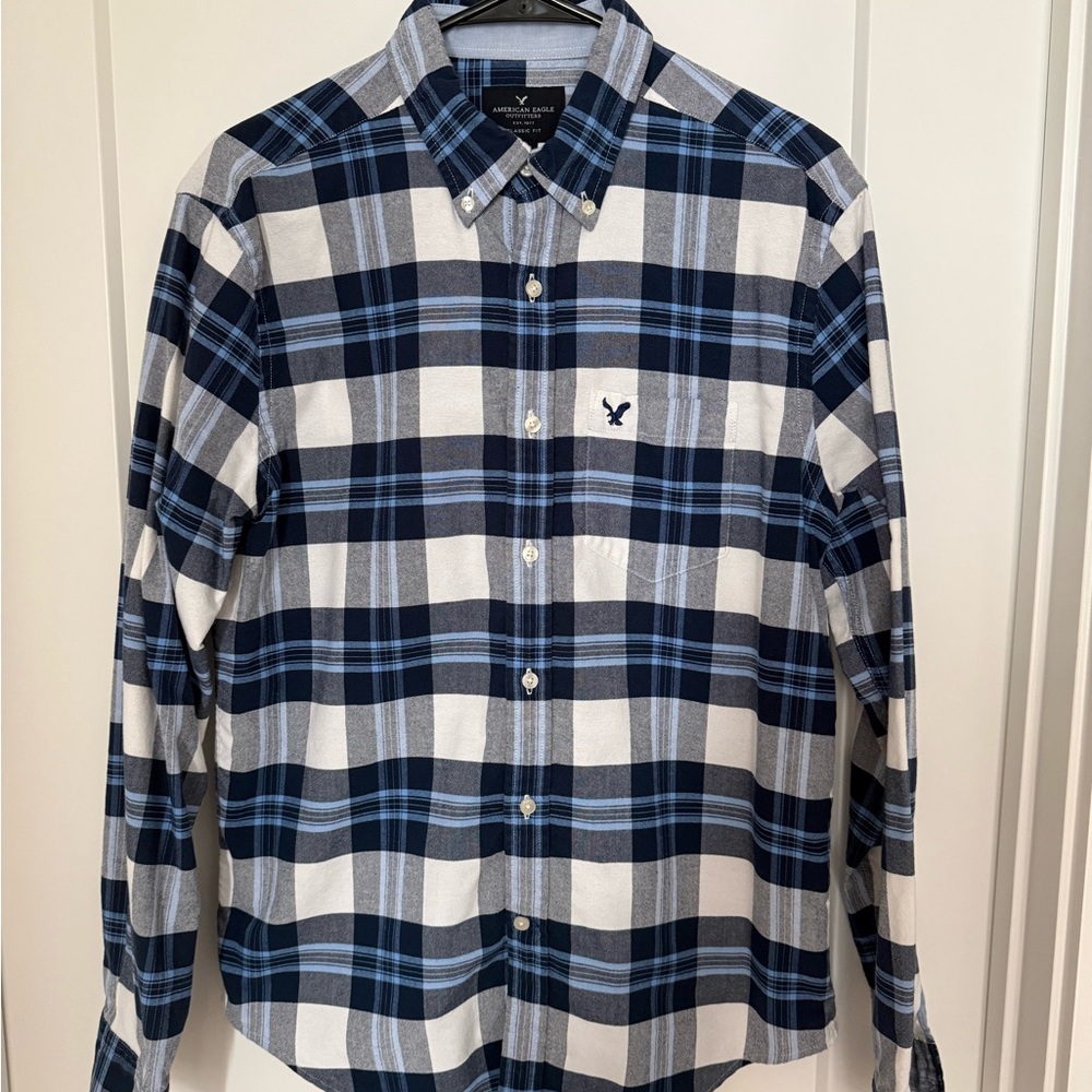 American Eagle Outfitters Navy and White Plaid Shirt
